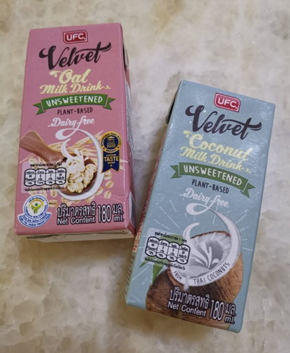 รีวิว นมมะพร้าว กับ นมข้าวโอ๊ต