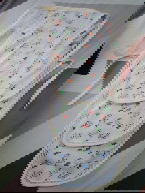 Berbagi 3set (baru) baju Newborn Jabodetabek only