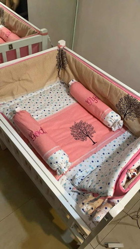 WOODEN CRIB WITH COVER