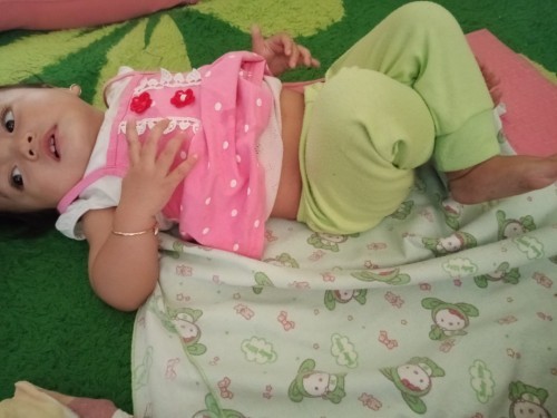 Hai bun..sharing yu,kenapa ya anak saya selalu mengangkat kakinya seperti ini terus?