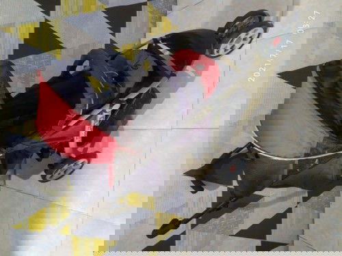 Hibah Stroller (Close)