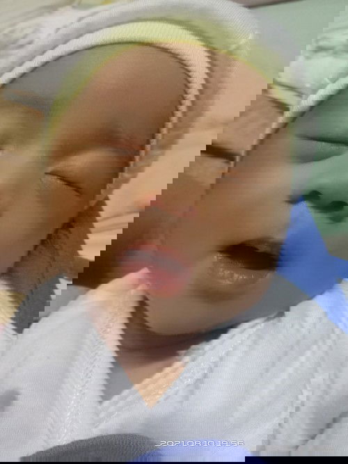 Hello mga momshies Kelan po pwde ivitamin c baby,,2 weeks old po,, breastfeeding po.hope you answer