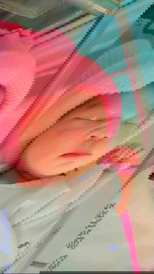 น้องของขวัญแตกแล้วจ้า 39w5d
คลอดเวลา3:30 
น้ำหนัก3500