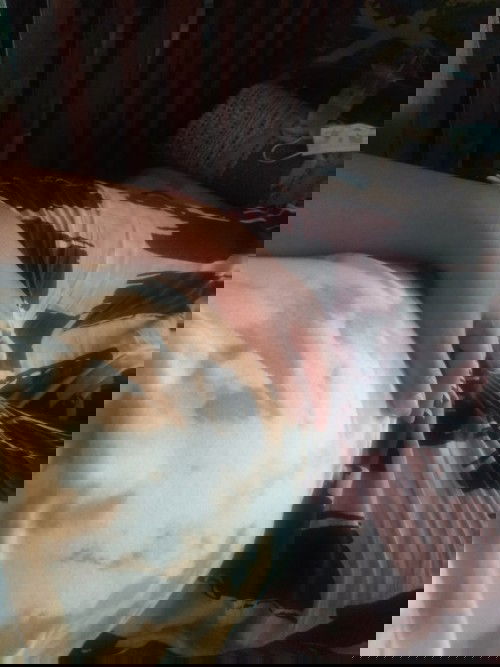 Bun ada yg rasain rasa sakit dibawah bagian susu gak?