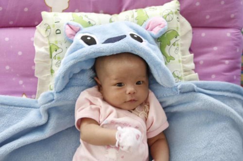ลูกไม่ขี้3วัน เปนไรไหมค่ะ กินนมแม่ กับ
ไฮQ คิดมากค่ะ รบกวนผุ้รุ้แนะนำน่อยค่ะ
