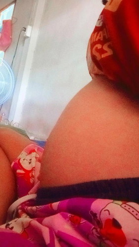 อยากถามแม่ๆว่าท้องได้24wแต่นํ้าหนักตัวไม่ขึ้นจะเป็นอันตรายต่อลูกในท้องไหมค่ะท้องเล็กไปใช่ไหมค่ะ