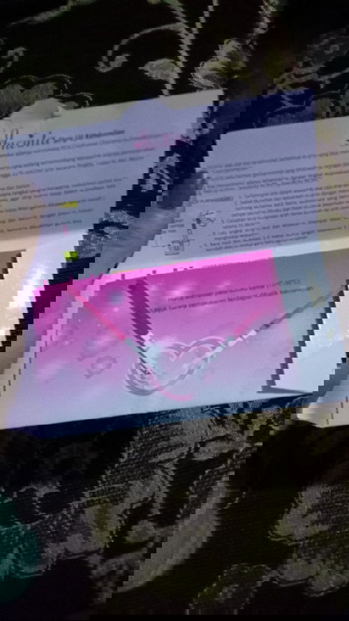 Halo Bun aku lg hamil 6w terus kemarin ada flek coklat gtu sedikit tida seperti haid,normal gk ya?