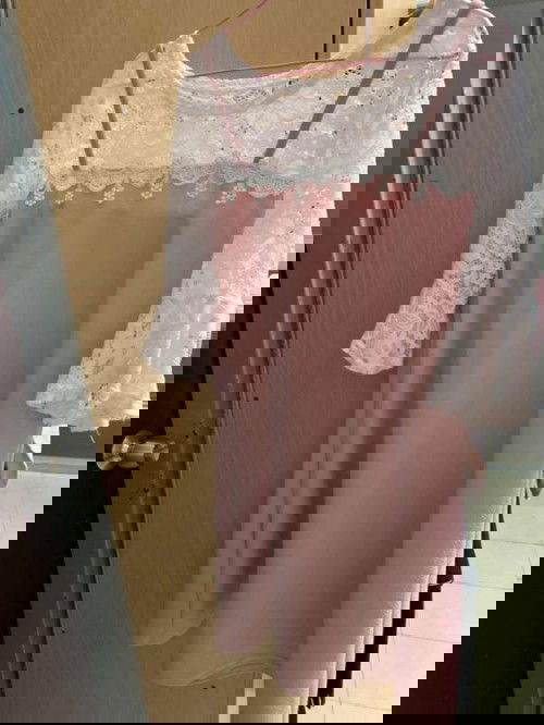 มีชุดคลุมท้องมาส่งต่อให้เพิ่มค่ะ อยากส่งต่อให้คนที่ลำบากเพิ่มเติมค่ะ