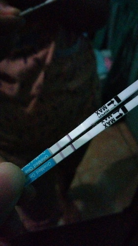 Mau nnya bunda2 smua, aq udh tespek 3x tapi hasil y samar trs, itu positif ataw negatif ya,??