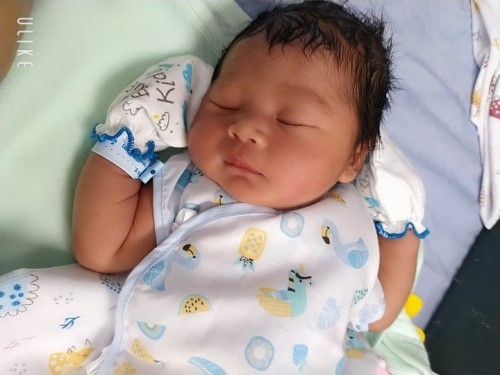 แตกแร้วจ้า39+1 นน3170
เกิดวันที่16สิงหาคม
น้องฟอนต์เกิดมาก้อหั้ยโชคแม่กับพ่อเรยคับ