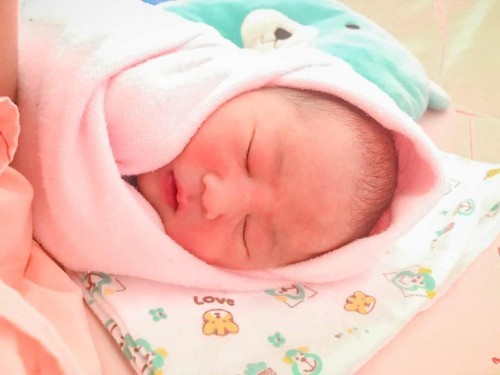 แตกแล้ววว ลูกสาวว