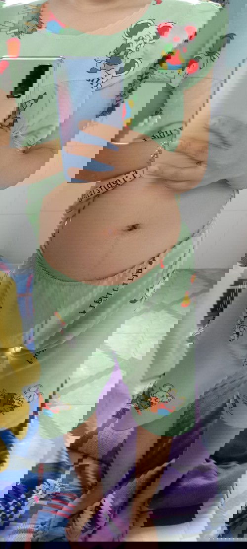 Có m nào có kinh nghiệm đoán trai hay gái k ạ?