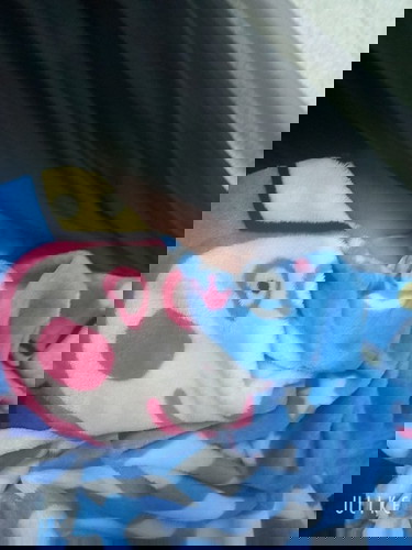 Có bé nào giống con e hong ngủ trùm hết lòi cái mặt ra thở 🤣