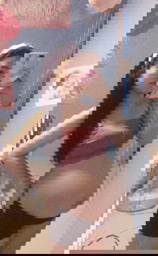 33วีค น้ำหนักในครรภ์เท่าไหร่เเล้วคะ