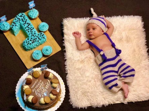 For sale preloved baby milestone custome