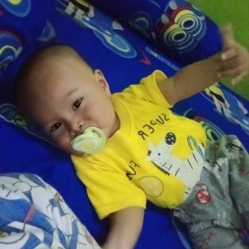 Hay aku gibran umurku 8 bulan 13hari. Apkh ada yng seumuran ku? Udh bisa apa ja ni kalian salken y