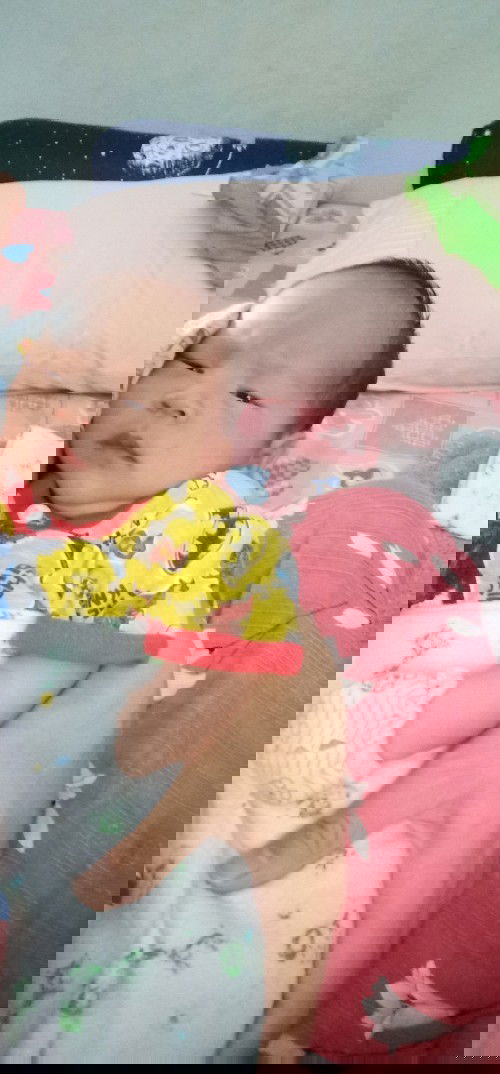 ลูกน้อยขี้ร้อน