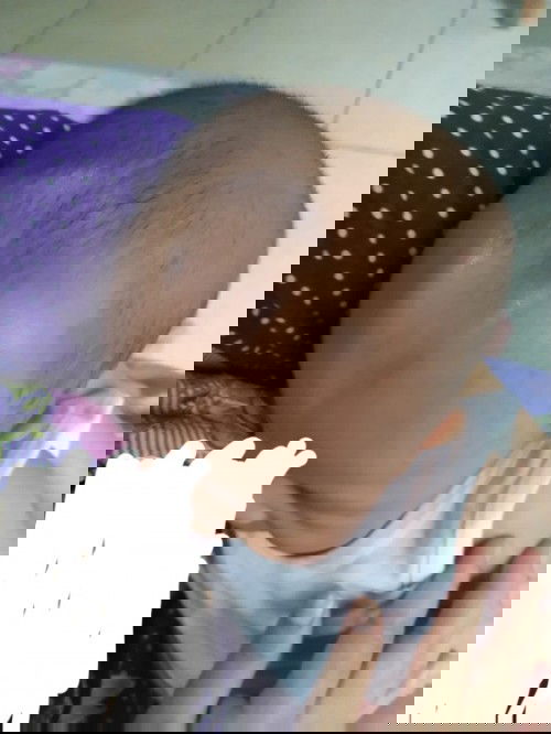 Anak q 3bln 28hr,td siang imunisasi dptcombo,sore pas lg nete tiba2 klenger ga brenti2,pas aq liat