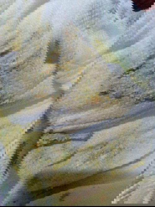 Ask ko lang po mga mommies kung normal po ba na ganto po kulay ng poop ng baby kapag may ubo't sipon