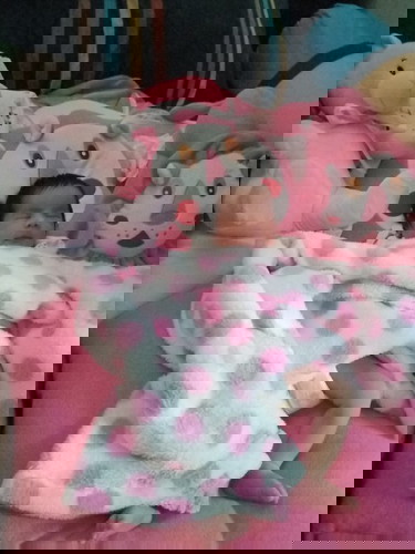 แตกแล้วค่ะกำหนด9กันยา
ผ่าคลอด24สิงหา แม่ความดันสูง
หนัก2800 น้องรดา