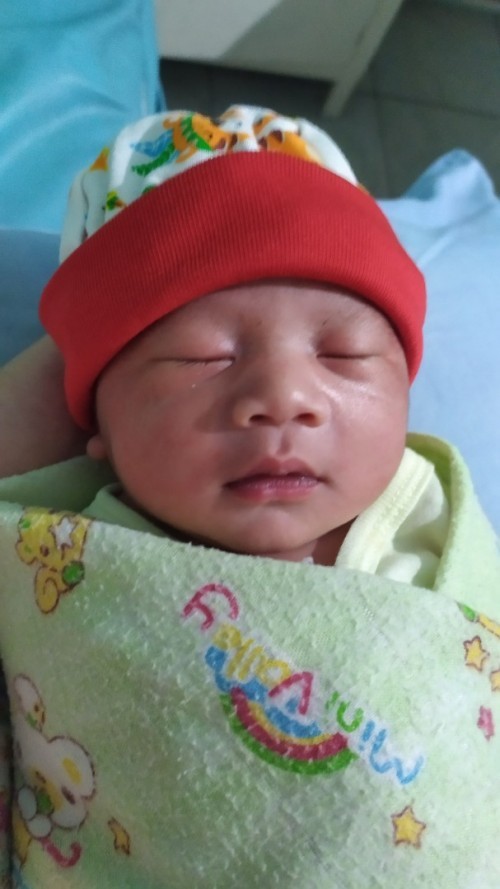Baby boy sdh lahir
