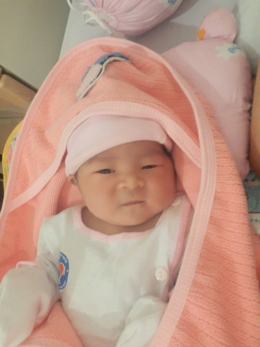 Minh xong nhiêm vụ r nha cac mom.39tuân1day .bé đươc 3,6kg cac m ak.bé bú khỏe ngủ ngoan ...