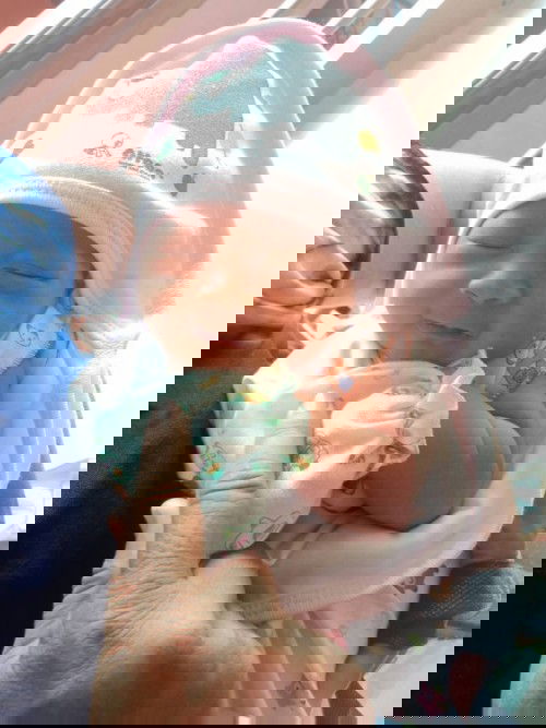 มีแม่ๆท่านไหนที่คลอดแล้วติดโควิทหมอให้กินยาต้าน(พาวิ)