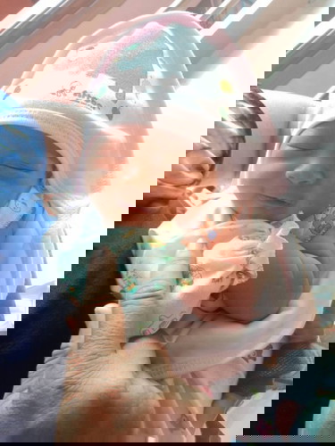 มีแม่ๆท่านไหนที่คลอดแล้วติดโควิทหมอให้กินยาต้าน(พาวิ)