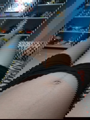 bat po hindi masyado nagalaw baby namen
6 months na po sya?