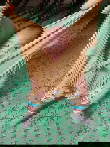 Since di naman ma afford yung jolly jumper gumawa nalang ng own version papa nya 😂