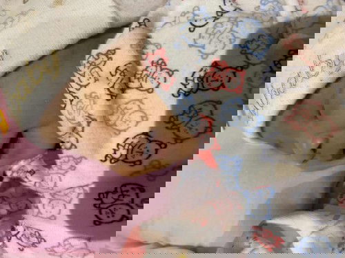 กำหนดคลอดเอง24สค2564แต่เลยกำหนดก็เลยได้เกิดเดือนเดียวกับคุณแม่เลย😊