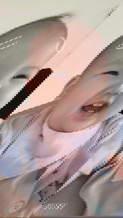 11 tháng tuổi biếng ăn