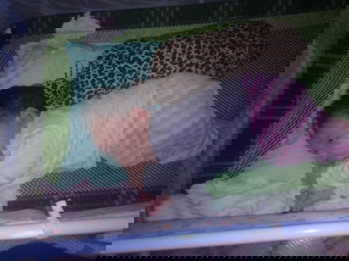 Bé sơ sinh mấy tháng thì sổ sữa vậy các mẹ?