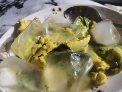 Hello po ask ko lang mga momshie pwede napo ba mag contact ang 2weeks preggy? All normal naman ako