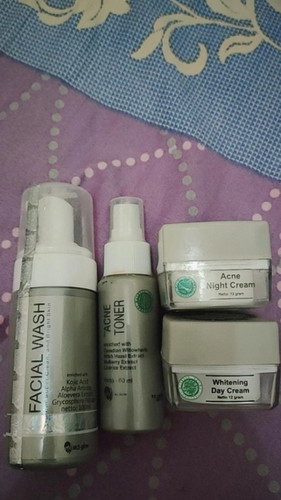 Bolehkan ibu hamil menggunakan skincare? Apakah msglow aman buat ibu hamil? Mohon dibantu ya bun