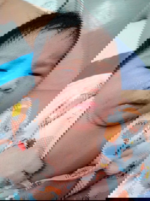 มาอวดลูกสาวหน่อยคะ (มาอวดช้าหน่อยนะคะ )