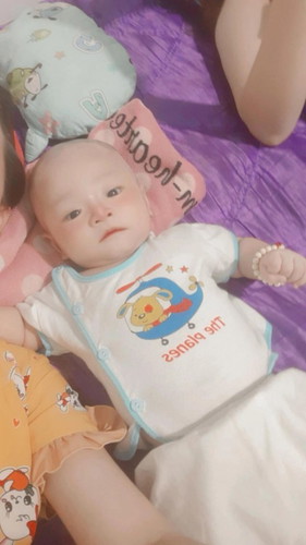 Hazz con em 3 tháng rồi mà chỉ có 4kg5 nên làm gì đây ạ