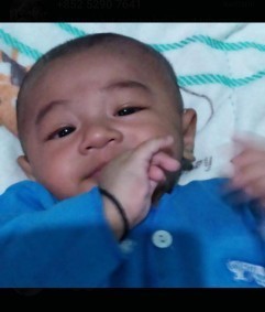 Bun, anakku umur 4bln maunya duduk trus.. bhya gak sih, hrsnya kan d umur sgtu dia bljar tengkurep