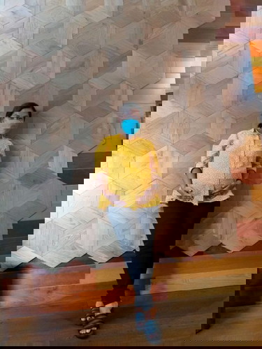 Kandungan saya usia nya 33 minggu,bnyak yang ngomong kalo perut sdh turun. Bahaya ngk ya utk babynya