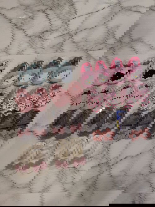 ตลาดเปิดจร้าส่งต่อรองเท้าเด็ก