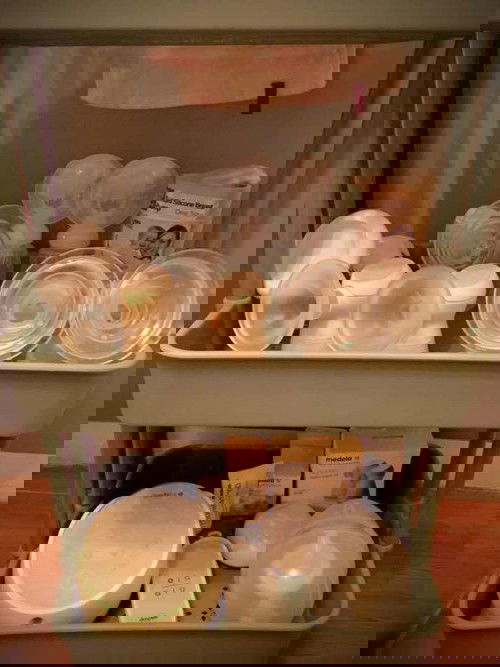 Exclusively pumping mama