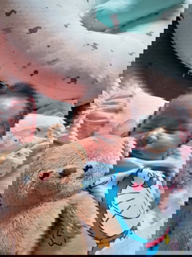 แม่ๆทาครีมแก้ผดที่แก้ม คาง คอ ที่เกิดจากนมแม่ แบบไหนกันบ้างค่ะขอคำแนะนำด้วยค่ะ