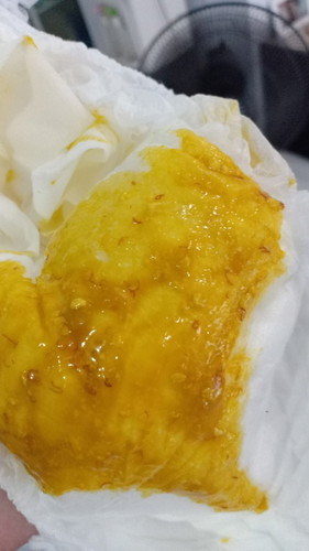 Pup bayi ada seperci cacing merah