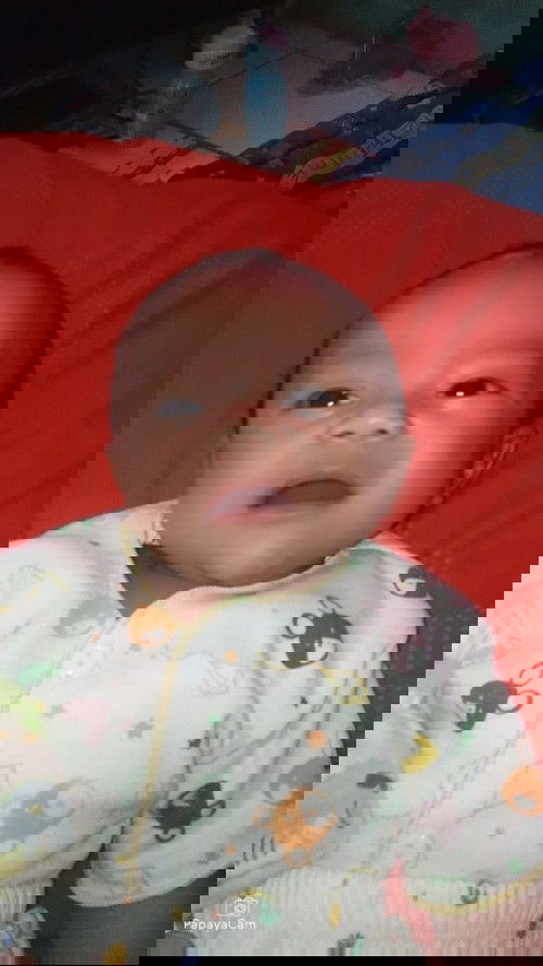 baby 1 bulan setengah