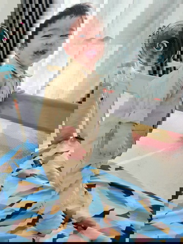 ลูกอายุ10เดือนพูดได้แค่หม่ำๆ ตรบมือทำแค่บางครั้ง บ๊ายบายไม่ได้ ธุจ้าก็ไม่ยอมทำ ปกติไหมคะ