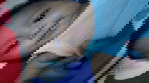 MenCukur rambut bayi