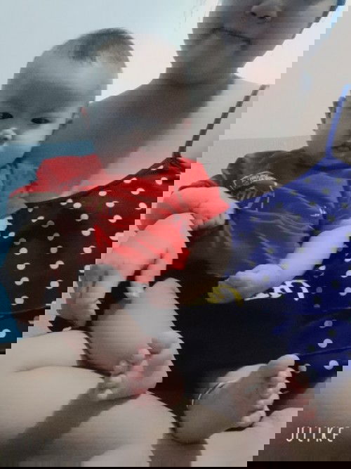 Tuy là tậm đầu nhưng cũng mát tay nên e bụ bẫm lắm. 
Cutin 6thg5n tuổi