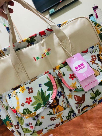 FOR SALE BRAND NEW INSULAR BABY BAG