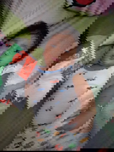 Bayi teriak teriak gabisa diem