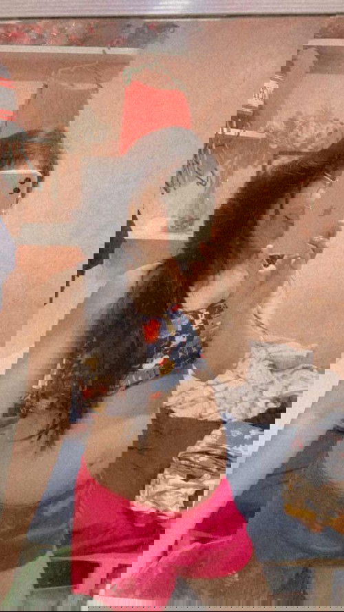 29 weeks preggy 🥰